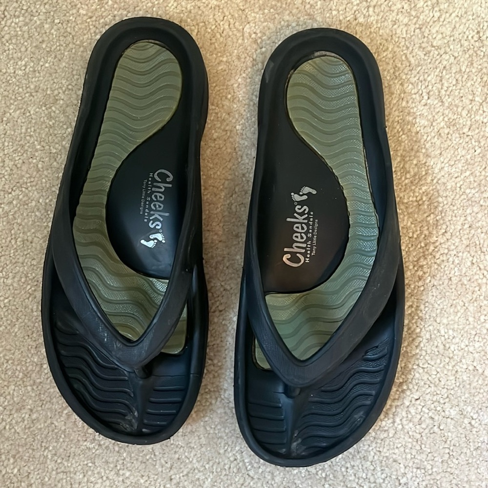 Cheeks Sandals
